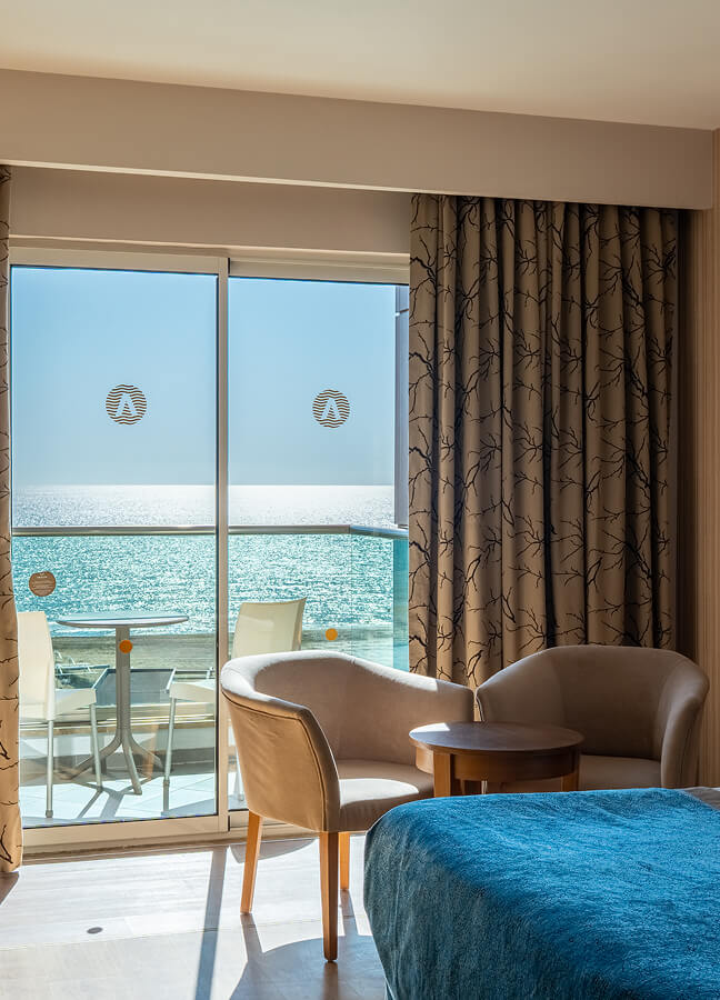 Adalya-ocean-deluxe-accommodation-sea-view-room-detail.jpg