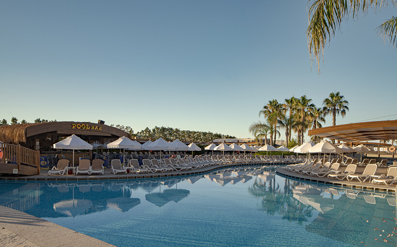 Pool Bar