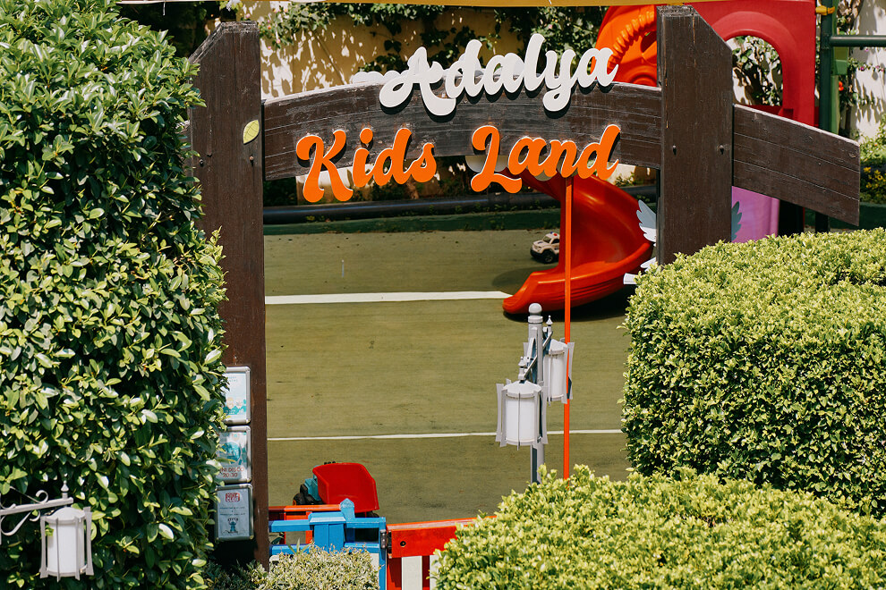 adalya-ocean-kids-club-banner.jpg