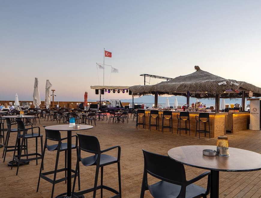 adalya-elite-lara-gastronomi-pier-bar-galeri.jpg